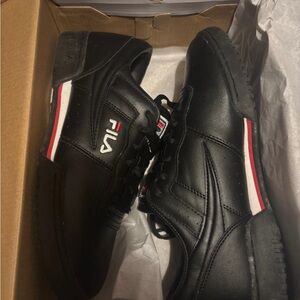 Fila Men's Black and Red Sneakers